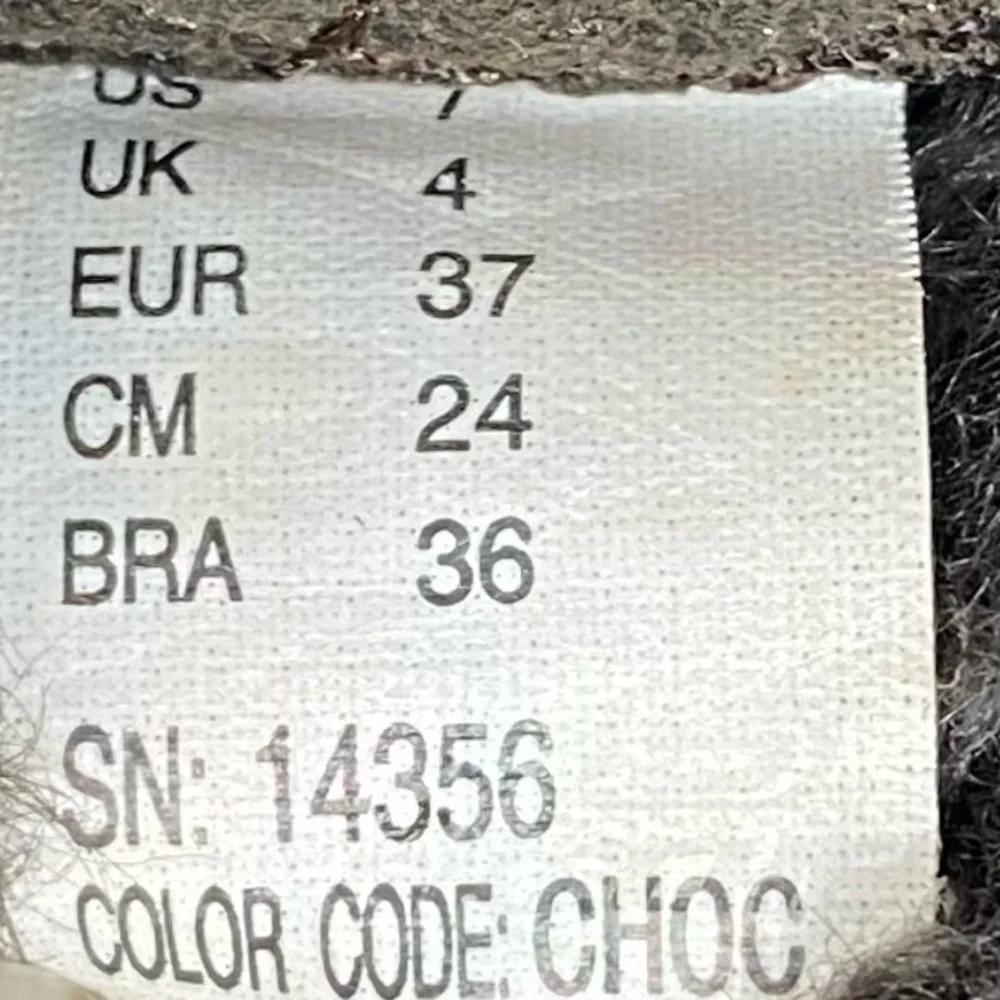 Skechers Cozy Boots Womens Size 7 Brown Suede‎ Quilt Ankle Fur Lined Mat Insole